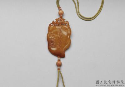 图片[2]-Amber abstinence pendant in the form of a peach, Qing dynasty (1644-1911)-China Archive